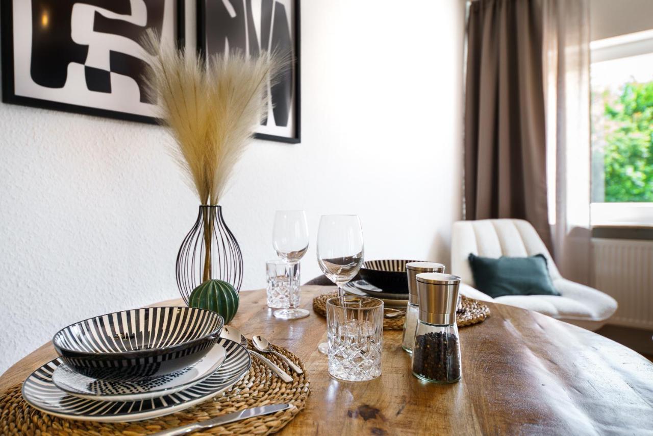 Staytona - Parkpl. - Balkon - Wlan - Netflix - Wfh Taunusstein Buitenkant foto