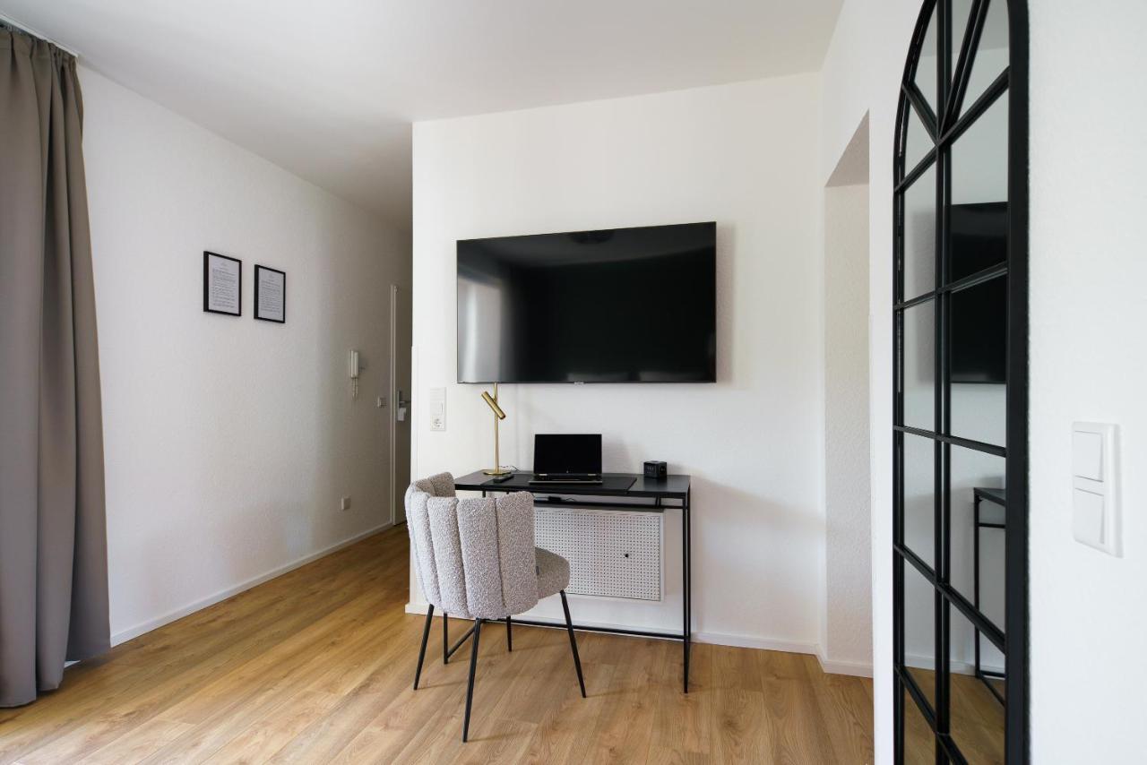 Staytona - Parkpl. - Balkon - Wlan - Netflix - Wfh Taunusstein Buitenkant foto