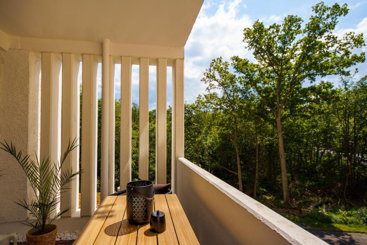 Staytona - Parkpl. - Balkon - Wlan - Netflix - Wfh Taunusstein Buitenkant foto